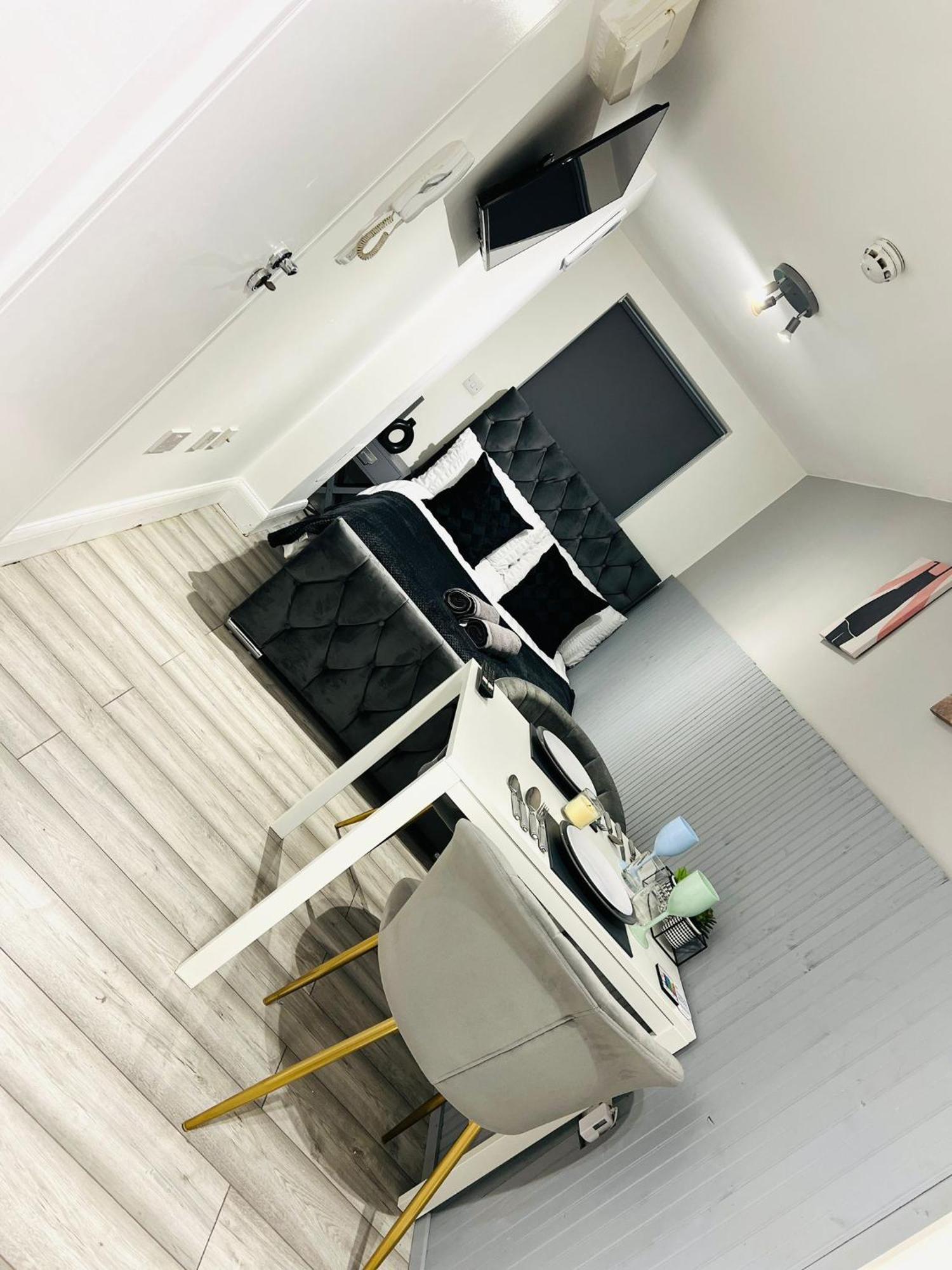 Central Studios In Top Location ロンドン エクステリア 写真